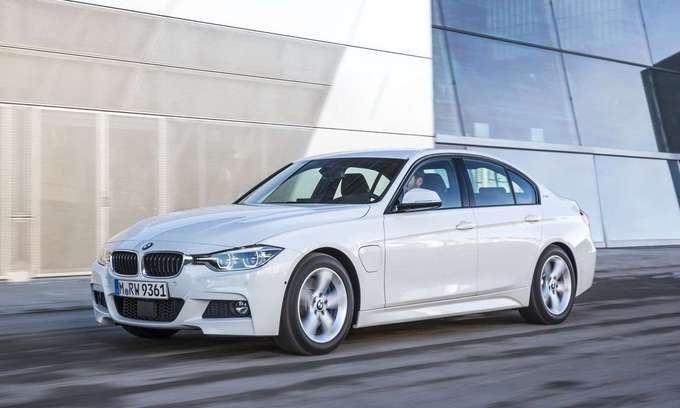 Top 10 xe sang bán chạy tại Mỹ năm 2017